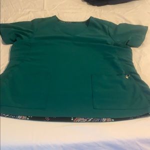 Vera Bradley scrub top